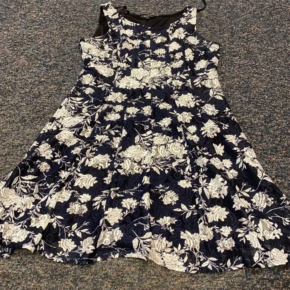 Perceptions Floral Dress sz. XL